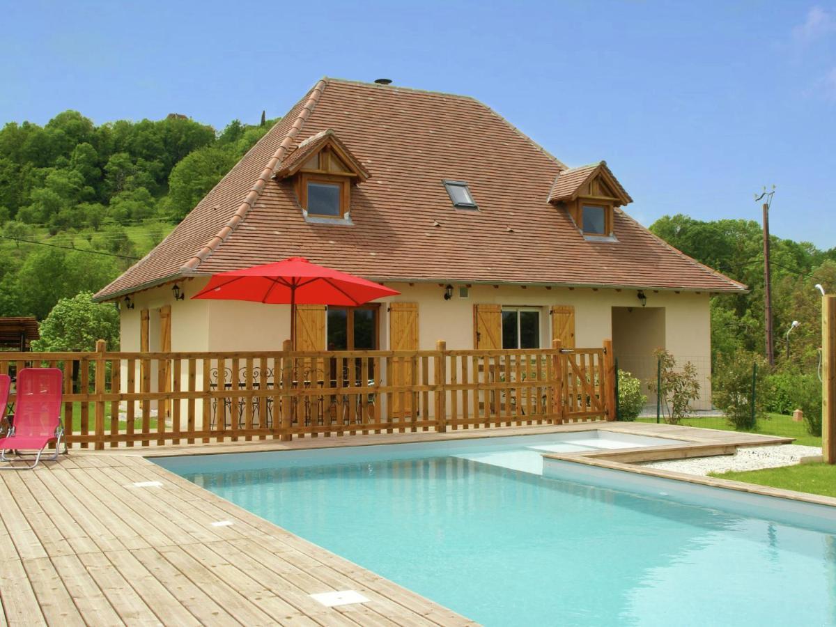 Modern Holiday Home With Private Pool Loubressac Eksteriør billede