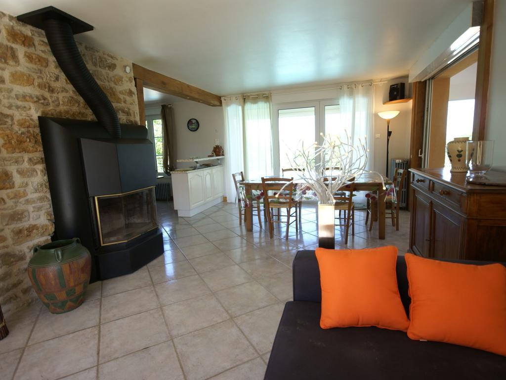 Modern Holiday Home With Private Pool Loubressac Værelse billede