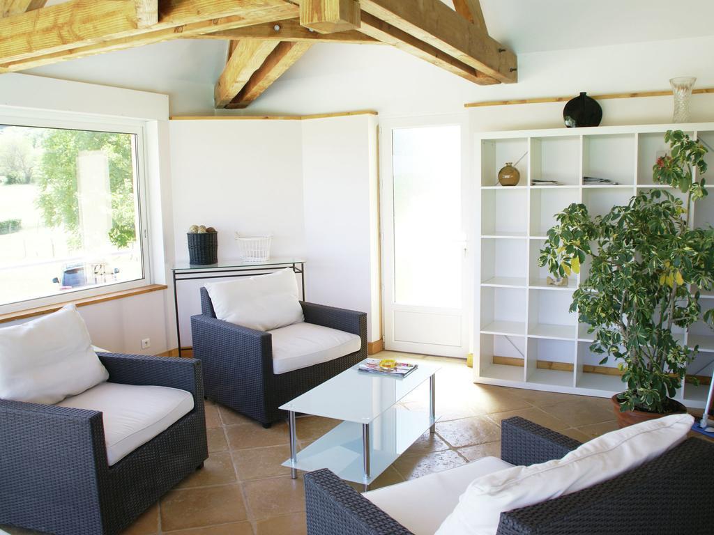 Modern Holiday Home With Private Pool Loubressac Værelse billede
